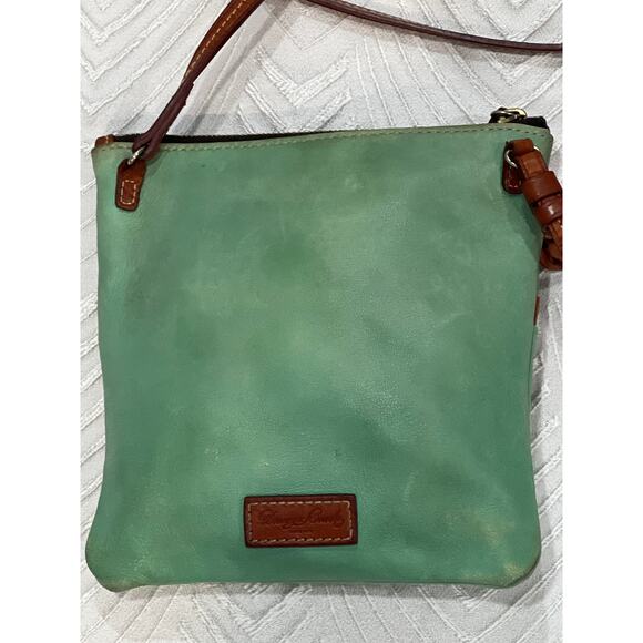 Dooney & Bourke Vintage Crossbody + Clear Mini Tote DB Bundle – Excellent sale!! - Picture 4 of 13